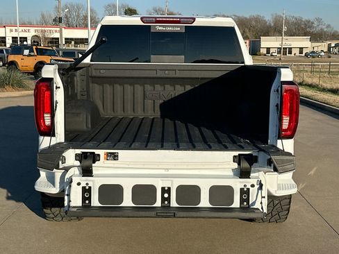 Used 2024 GMC Sierra 1500 SLT w/ SLT Premium Plus Package image 24