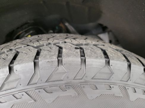 Used 2019 Chevrolet Colorado Z71 image 4