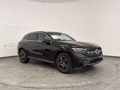 Used 2026 Mercedes-Benz GLC 300 image 7