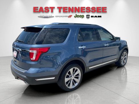Used 2018 Ford Explorer Limited FWD image 3