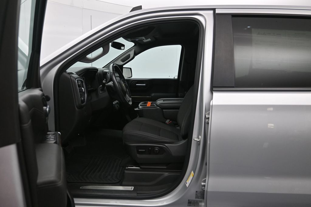 Certified 2021 Chevrolet Silverado 1500 LT AWD/4WD image 20