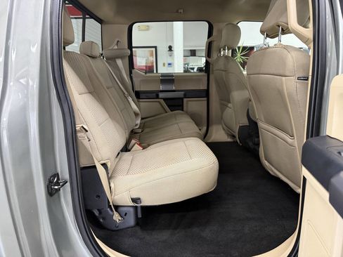 Used 2019 Ford F150 XLT w/ Equipment Group 302A Luxury AWD/4WD image 15