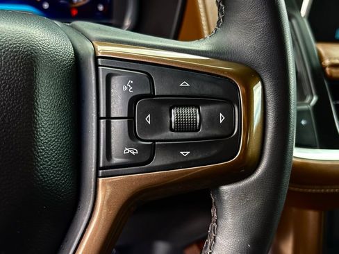 Used 2023 Chevrolet Suburban High Country AWD/4WD image 15