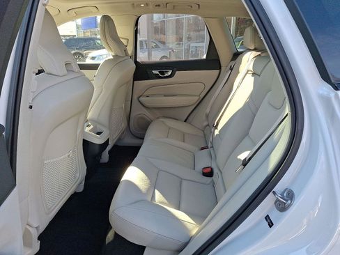 Certified 2023 Volvo XC60 B5 Plus w/ Climate Package image 10