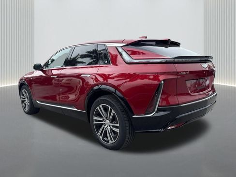 New 2026 Cadillac Lyriq Luxury RWD image 7