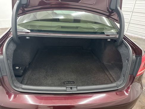 Used 2013 Volkswagen Passat 2.5 SE image 23