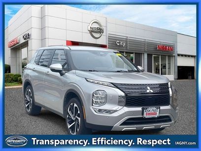 Used 2023 Mitsubishi Outlander SE