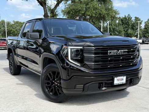 Used 2026 GMC Sierra 1500 Pro w/ Graphite Edition RWD image 2