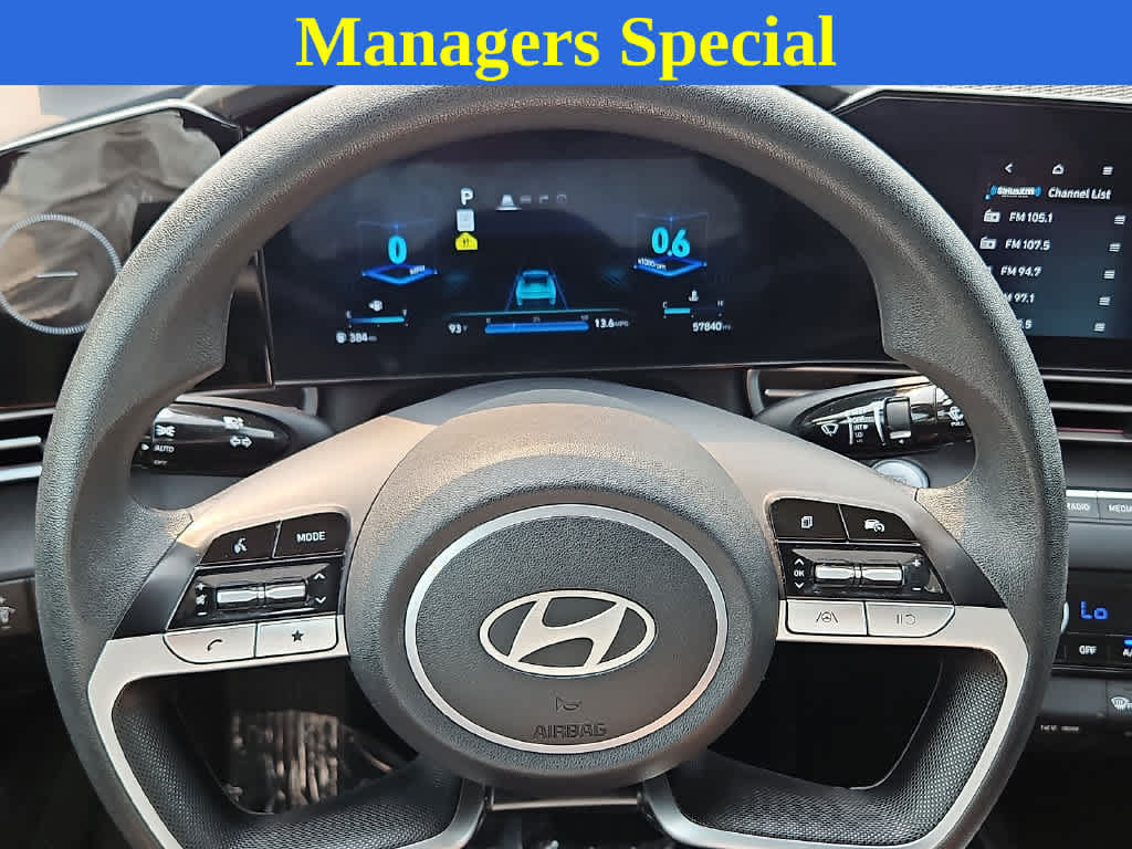 Used 2024 Hyundai Elantra SEL FWD image 18