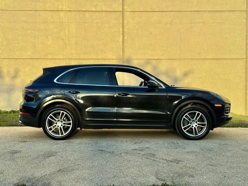 Used 2019 Porsche Cayenne S AWD/4WD image 7