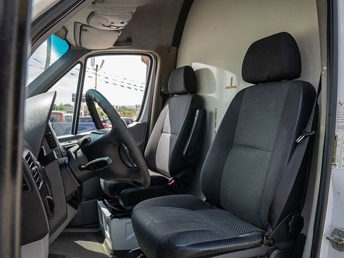 Used 2010 Mercedes-Benz Sprinter 3500 image 14