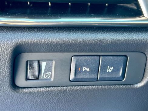 Used 2013 Cadillac ATS Luxury w/ Driver Awareness Package image 26