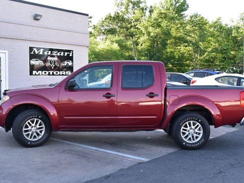 Used 2015 Nissan Frontier SV w/ SV Value Truck Package AWD/4WD image 3