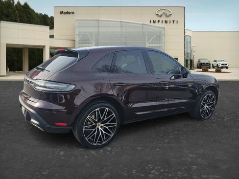 Used 2024 Porsche Macan AWD/4WD image 4
