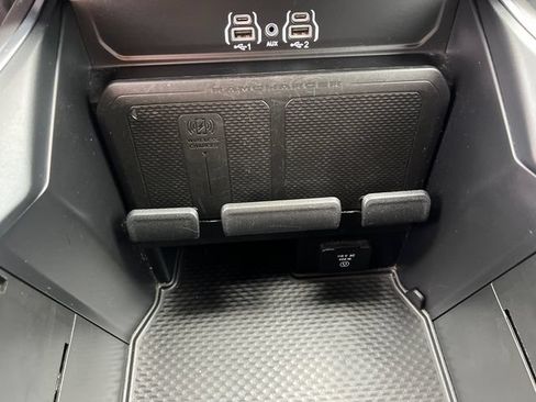 Used 2025 RAM 1500 Big Horn AWD/4WD image 19
