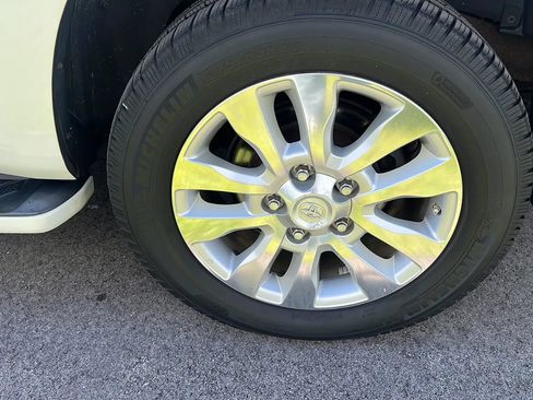 Used 2012 Toyota Sequoia Platinum AWD/4WD image 41
