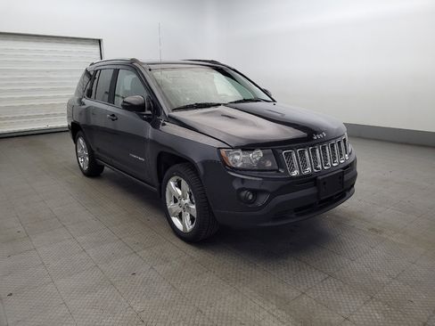 Used 2015 Jeep Compass Latitude image 13