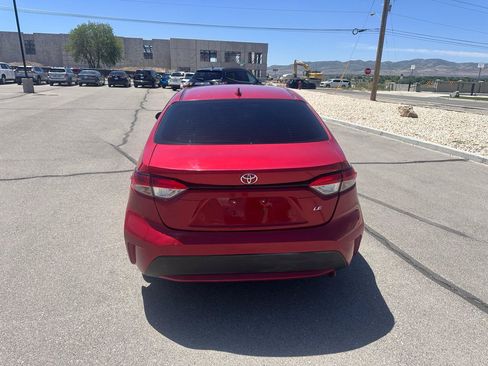 Used 2021 Toyota Corolla LE FWD image 15