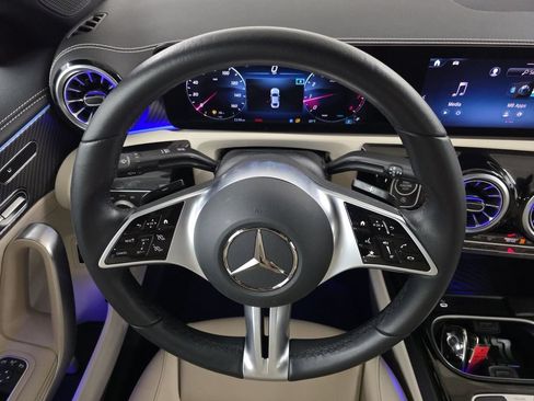 Certified 2025 Mercedes-Benz CLA 250 w/ Exclusive Package image 10