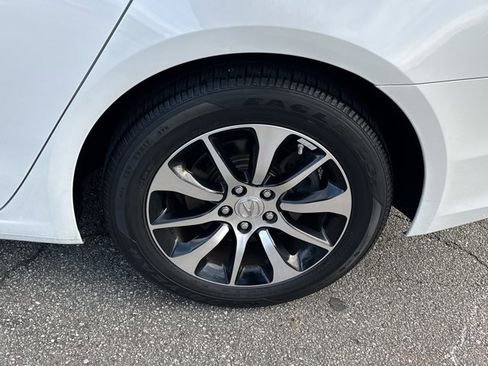 Used 2017 Acura TLX w/ Technology Package image 24