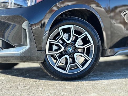 Certified 2025 BMW X1 xDrive28i w/ Technology Package image 2