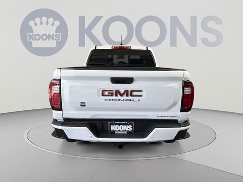 Used 2023 GMC Canyon Denali AWD/4WD image 5