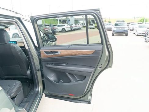 New 2026 Volkswagen Atlas SE AWD/4WD image 16