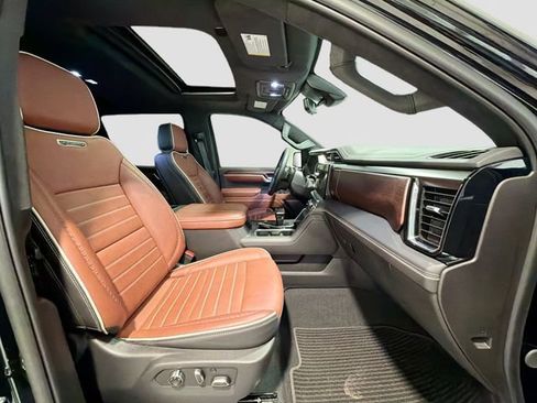 Used 2025 GMC Sierra 1500 Denali Ultimate image 26