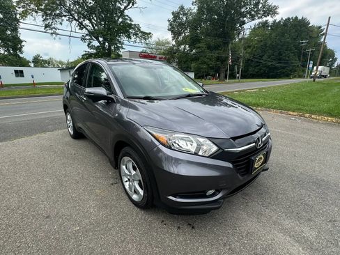Used 2016 Honda HR-V EX image 3