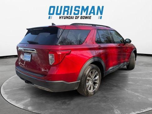 Used 2021 Ford Explorer XLT w/ Equipment Group 202A image 6