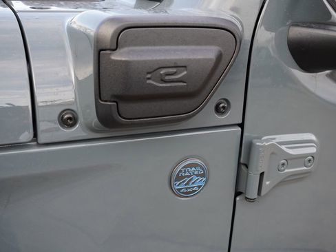 Certified 2025 Jeep Wrangler Unlimited Sahara w/ Safety Group image 15