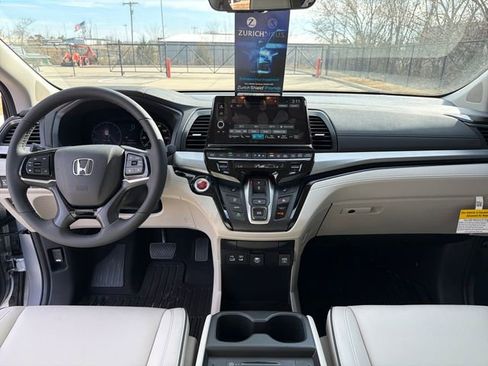 New 2026 Honda Odyssey Touring image 15