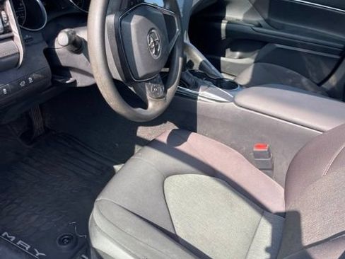 Used 2019 Toyota Camry LE FWD image 2
