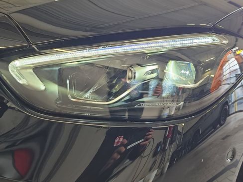 Certified 2025 Mercedes-Benz C 300 Sedan image 33