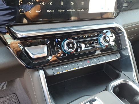 New 2026 GMC Sierra 1500 Denali AWD/4WD image 14