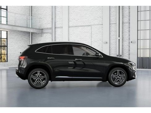 New 2026 Mercedes-Benz GLA 250 4MATIC image 17