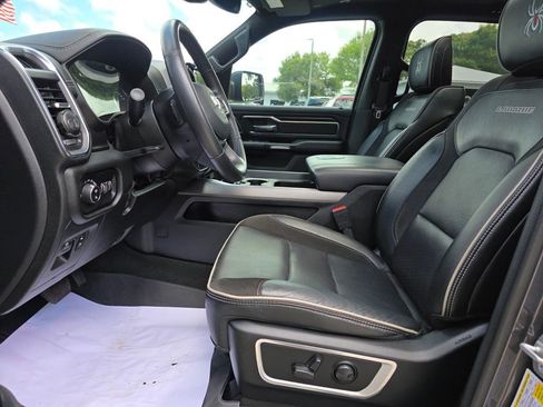 Used 2024 RAM 1500 Laramie AWD/4WD image 22