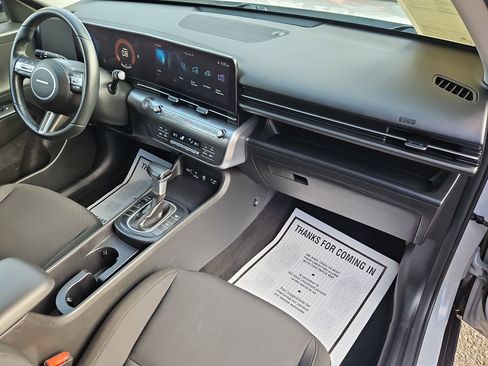 Used 2024 Hyundai Kona SEL image 30