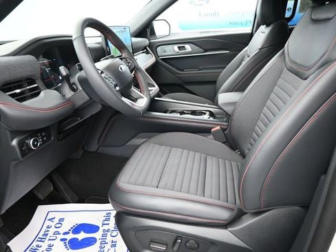 New 2026 Ford Explorer ST-Line w/ ST-Line Street Pack image 14