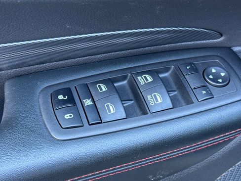 Used 2023 Dodge Durango GT image 12