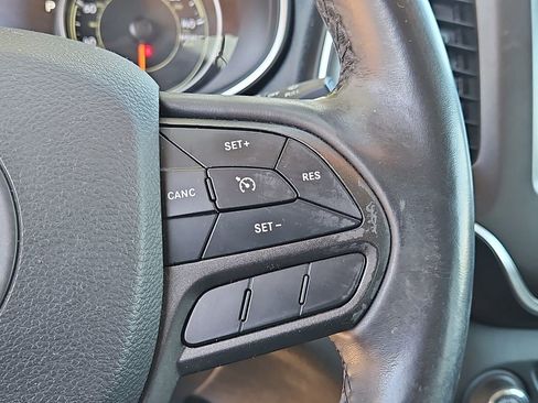 Used 2019 Jeep Cherokee Trailhawk w/ Trailer Tow Group image 22