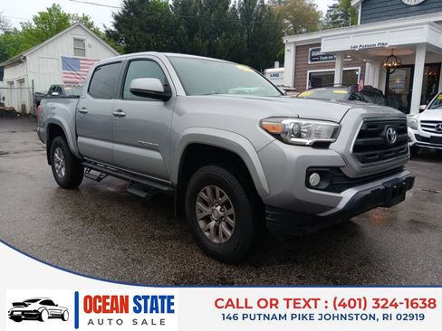 Used 2016 Toyota Tacoma SR image 7