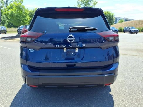 Used 2025 Nissan Rogue SV FWD image 34