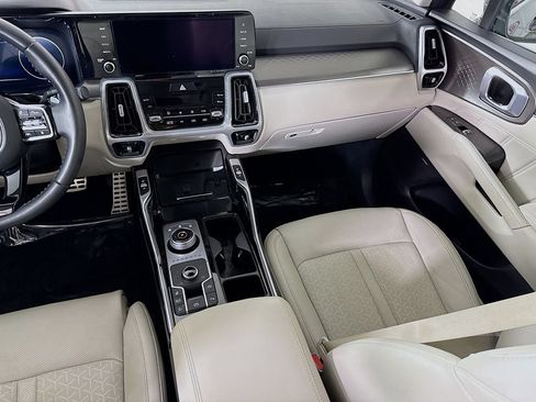 Certified 2023 Kia Sorento SX Prestige AWD/4WD image 28