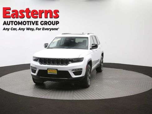Used 2022 Jeep Grand Cherokee Limited 4xe w/ Luxury Tech Group II AWD/4WD image 58
