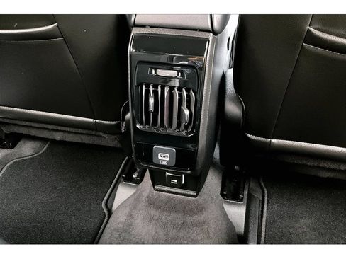 Certified 2023 Jeep Compass Limited AWD/4WD image 13