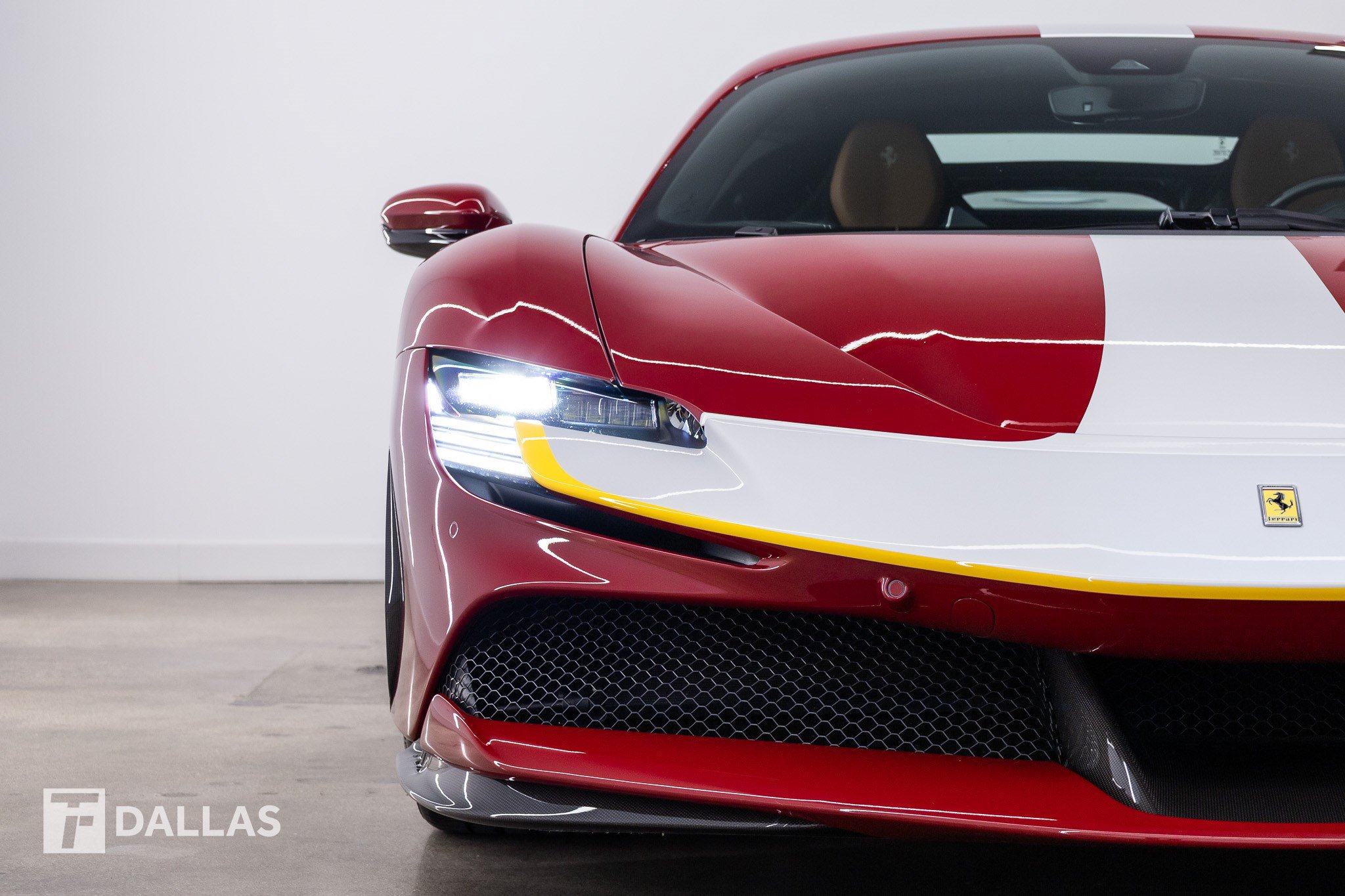 Used 2022 Ferrari SF90 Stradale AWD/4WD image 28