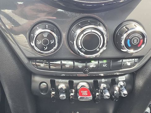 Used 2021 MINI Cooper Countryman ALL4 AWD/4WD image 25