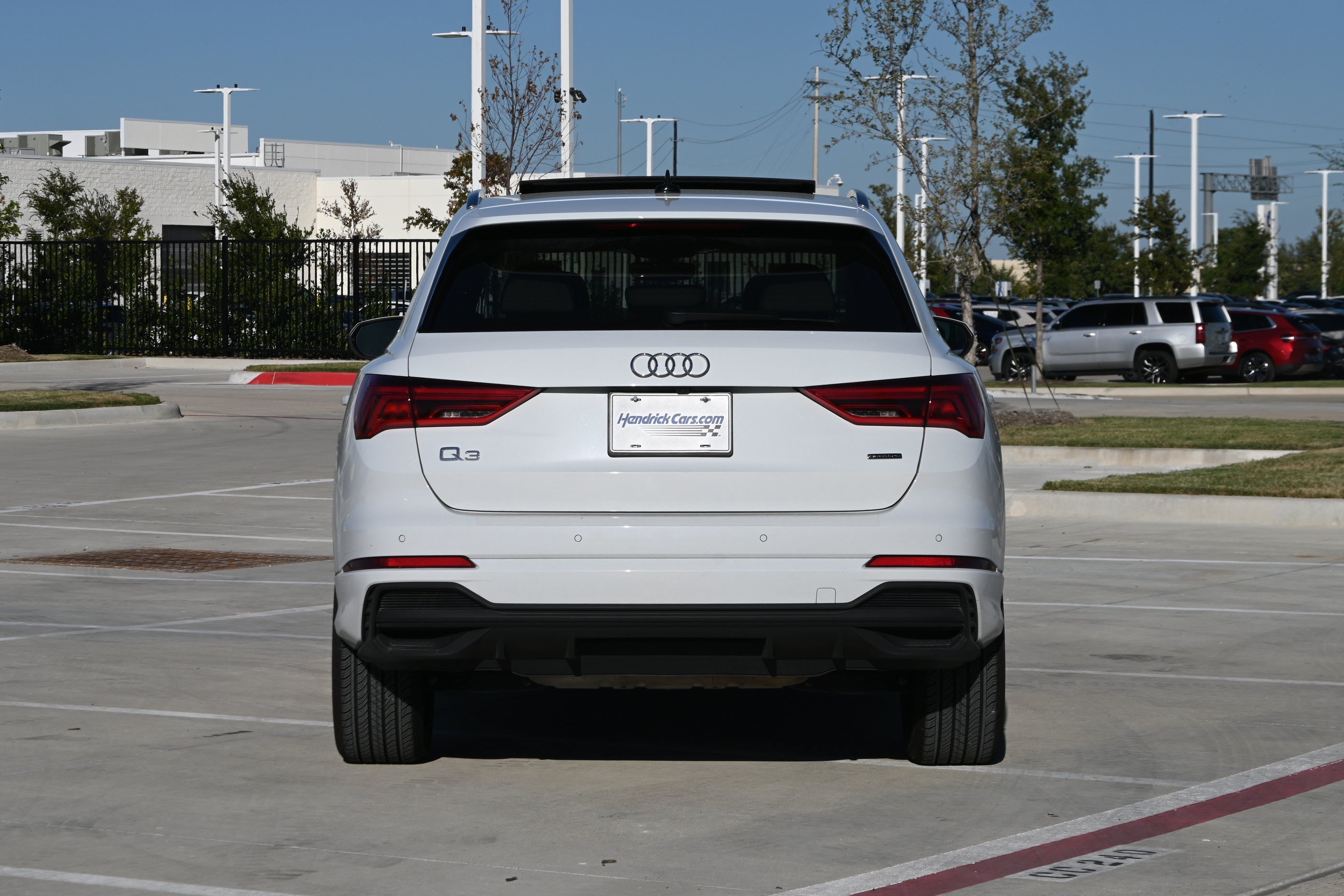 Used 2023 Audi Q3 2.0T Premium w/ Convenience Package AWD/4WD image 8