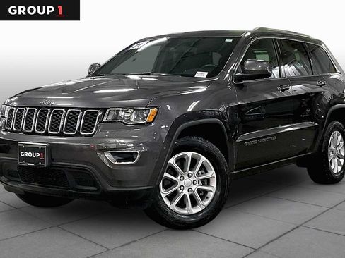 Used 2021 Jeep Grand Cherokee Laredo AWD/4WD image 1